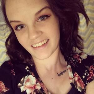 Meet your Posher, Leontine